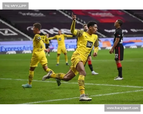 从0-1到5-1：拜仁客场逆转莱比锡，两回合灌11球